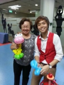 , Balloon Sculpting at a local childcare, Singapore Balloon Decoration Services - Balloon Workshop and Balloon Sculpting