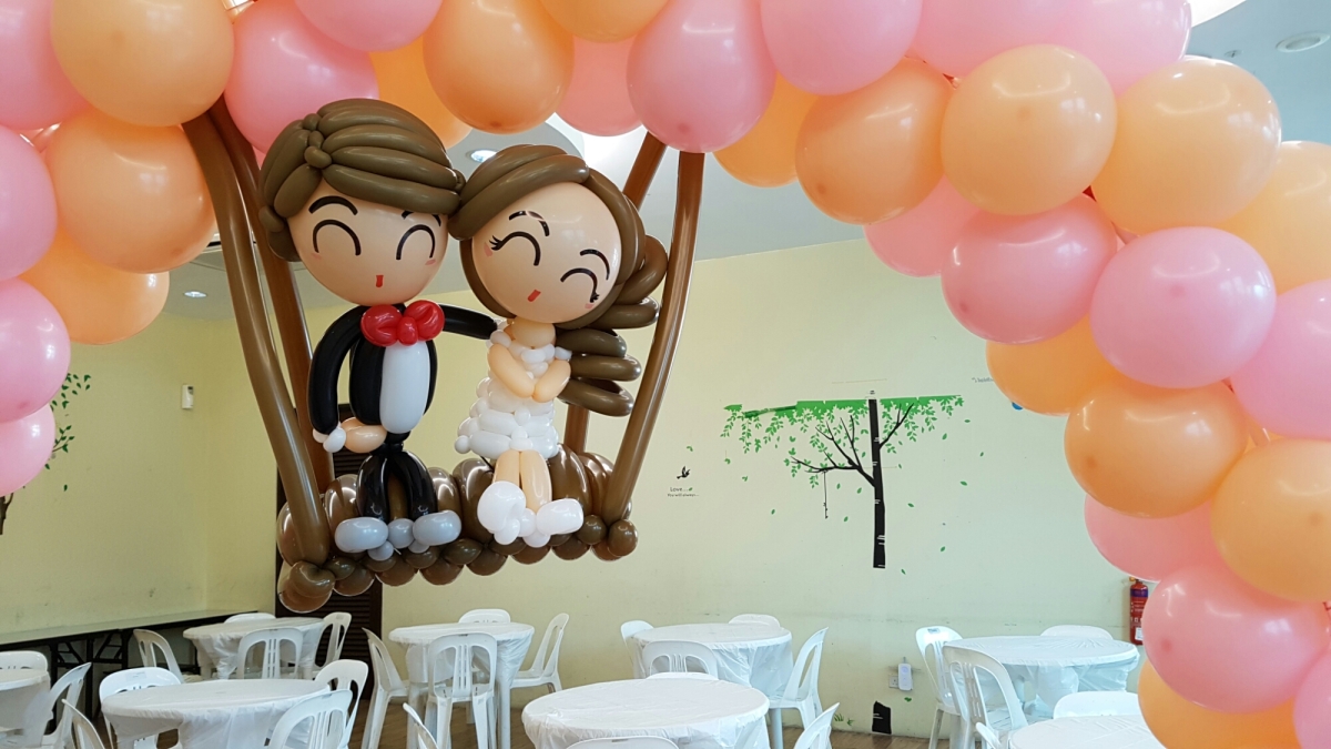 , Weddling balloon decorations for a newlywed! , Singapore Balloon Decoration Services - Balloon Workshop and Balloon Sculpting