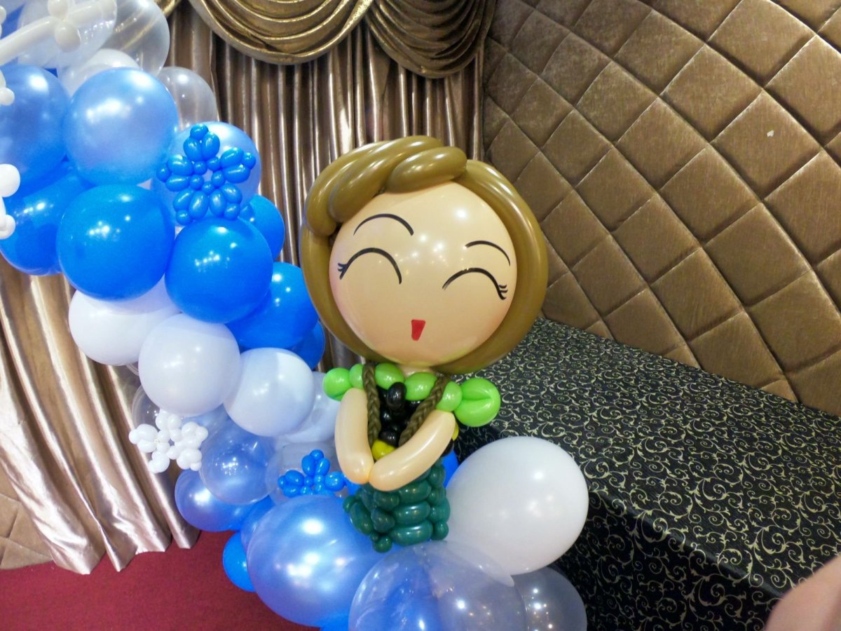 , Frozen Theme Balloon Decorations, Singapore Balloon Decoration Services - Balloon Workshop and Balloon Sculpting