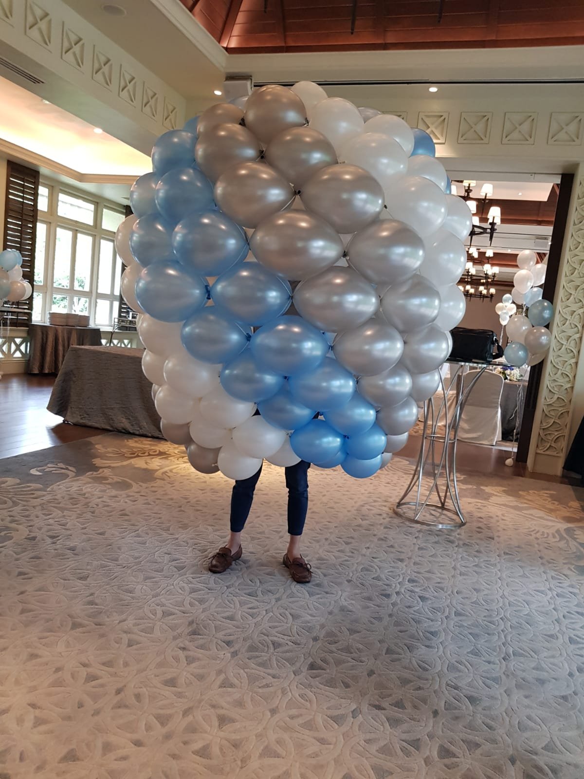 , Large Hot Air Balloon Sculpture Display For Phototaking, Singapore Balloon Decoration Services - Balloon Workshop and Balloon Sculpting