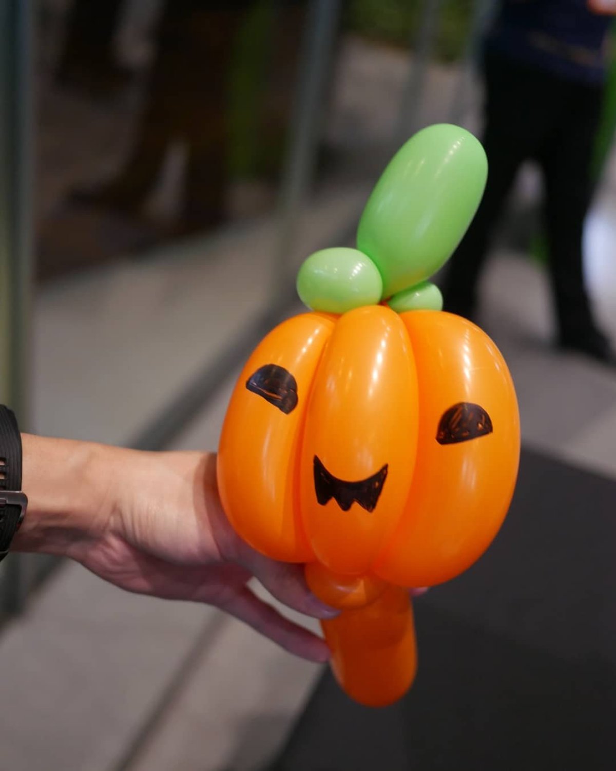 , Halloween Balloon Sculpting for Mapletree Business Park!, Singapore Balloon Decoration Services - Balloon Workshop and Balloon Sculpting