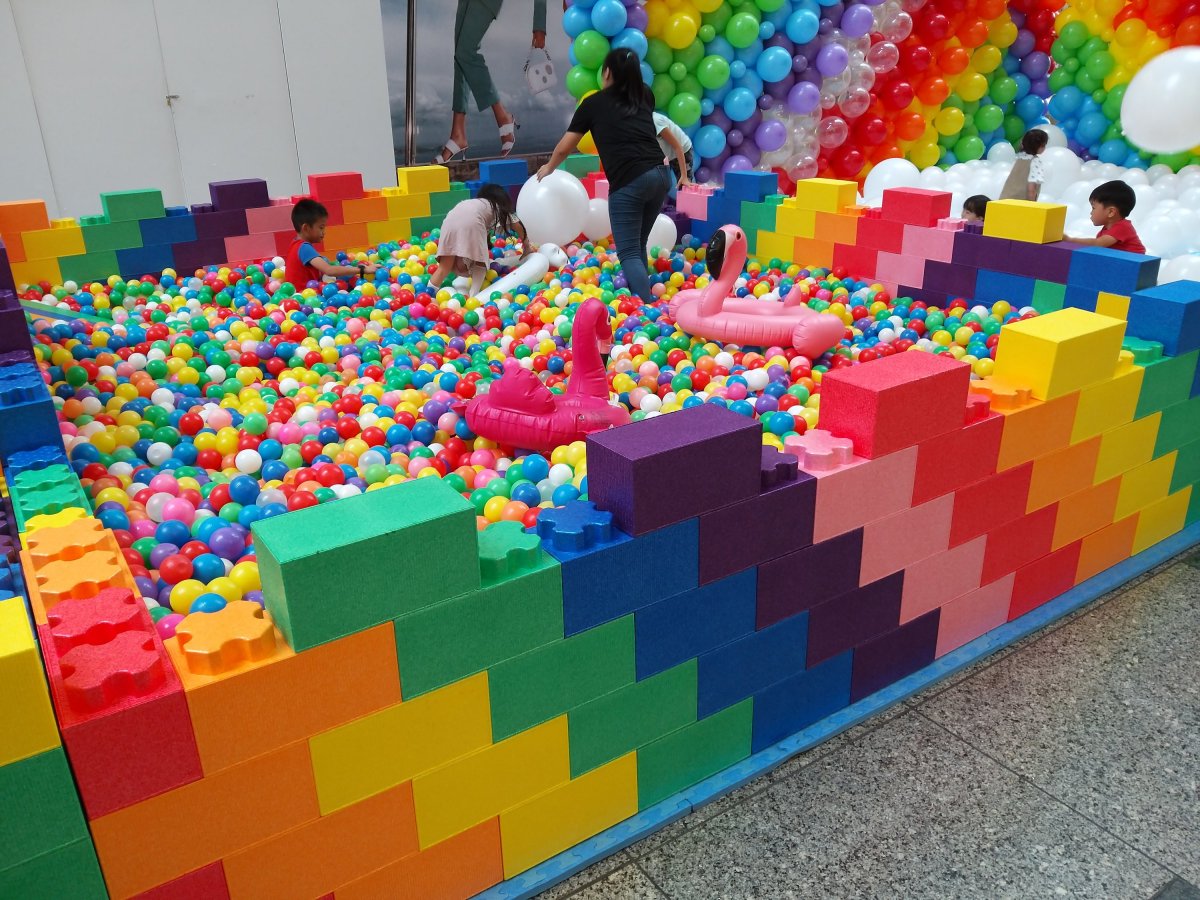 , Ball Pit + Balloon Pit Combo!, Singapore Balloon Decoration Services - Balloon Workshop and Balloon Sculpting